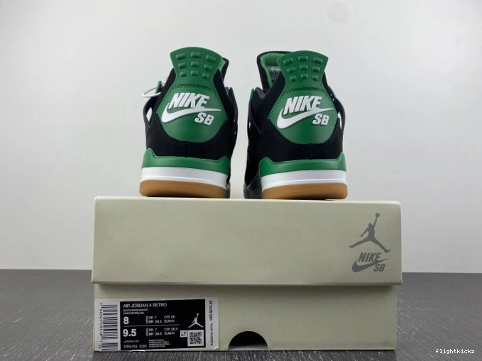 Retro 4 Jordan DR5415-030 SB 0813
